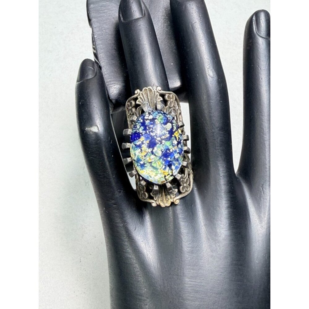 Vintage Mid Century Glittery Blue Cabochon Art Glass Silvertone Ring Size 8